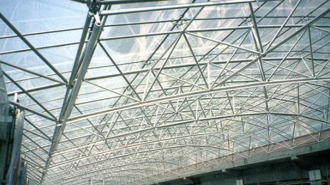 威海网架公司的黑色压型钢板的吊装步履有哪些